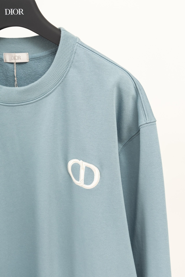 ブランドパーカー側面デザイン